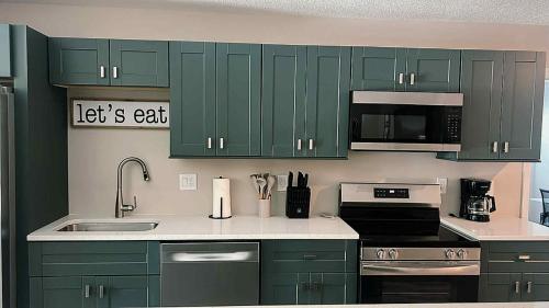 Johnnys Beach Hideaway in อินเดียนร็อคบีช (FL)