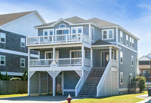 K1618 Lollygaggers - 3 Night Min Yr Rnd! Elevator, Pool, Cabana, Rec Room, Pets OK!