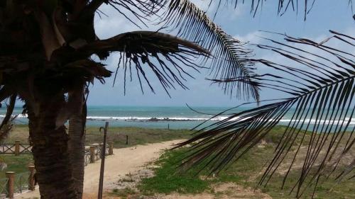 pludmale, Casa aconchegante emTabatinga Beach Nisia Floresta RN in Nisija Floresta