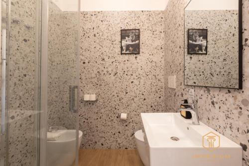 Imperium Luxury Suites - 100mt to Metro A, 5 min to center, pvt bathroom, A-C, Roma (foto 4)