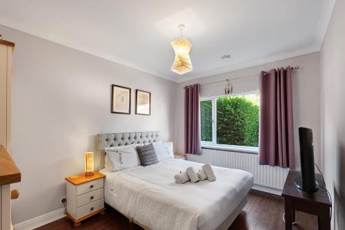 Seven Space - Applegarth House, 3 Bed Bungalow in Thorpe St Andrew North West