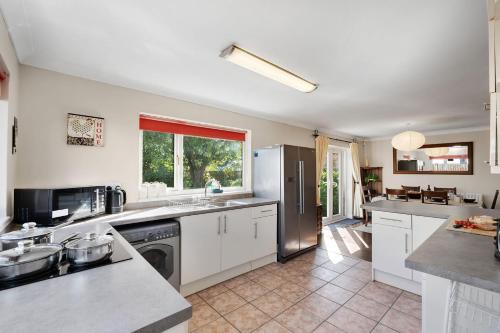 Seven Space - Applegarth House, 3 Bed Bungalow in Thorpe St Andrew North West