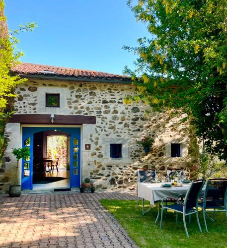 Stunning Boutique gîte Flore at Vive le Vert gîte à louer Les Tuillères