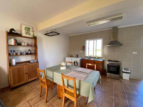 Sunshine House no.2 in มาเดเลนา