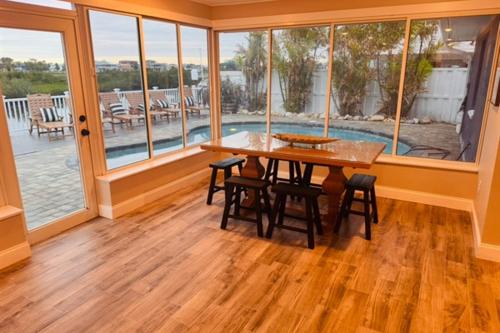 Waterfront Home, 5 bedrooms, Heated Pool, Sunsets! in Weeki Wachee (FL)