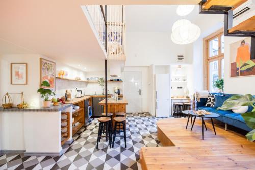 Art-Inspired 4BED 2BATH Gem by Fashion Street &Dohany, Budapest (photo 8)