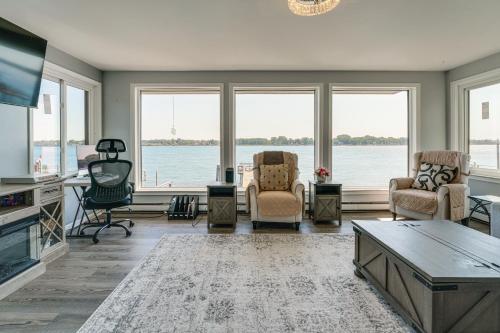 Spacious Riverfront Home w/ Dock in St Clair! in Saint Clair