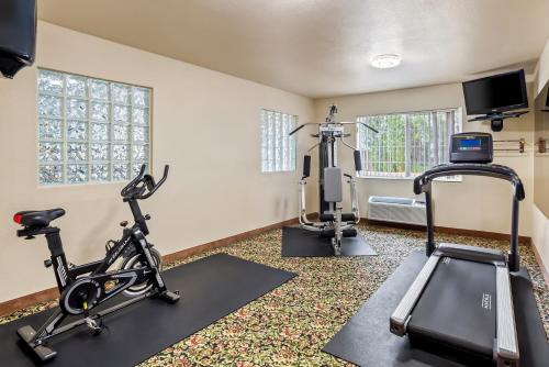 GuestHouse Inn and Suites Kelso Longview - 피트니스 센터