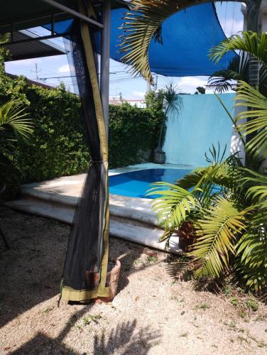 hermosa casa siete camas tres recamaras con piscina