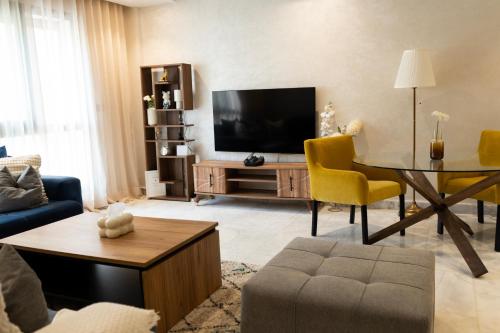 Prime location unmatched comfort, Касабланка