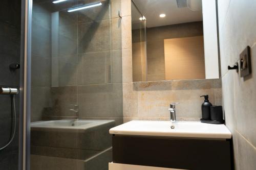 Prime location unmatched comfort, Casablanca (photo 11)