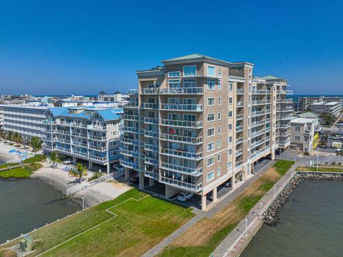 Bay Front Paradise Penthouse Unit