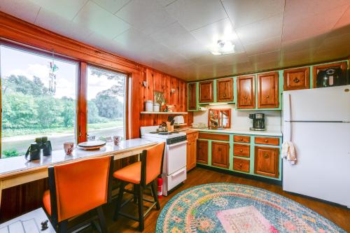 25 Mi to Elk Mtn Skiing! Susquehanna River Cabin in 新米爾福德