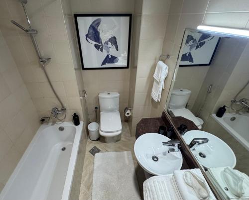 Big studio, Dubai SportCity, parking included, Dubai (photo 4)