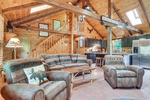 . Woodsy Beaver Cove Cabin w/ Deck & Fire Pit!
