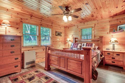 Luxe Pet-friendly Moosehead Lake Cabin with Deck! - main image