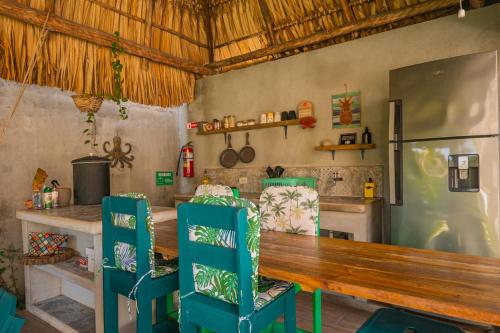 Kitchen, Manglare in El Paredon Buena Vista