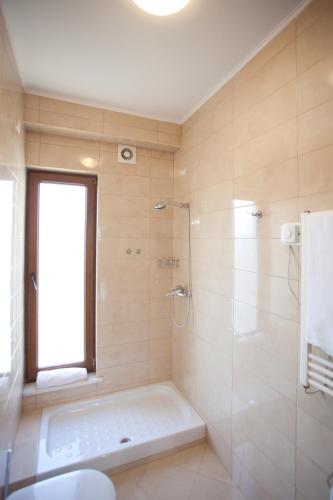 Orchidea Hotel - image 12