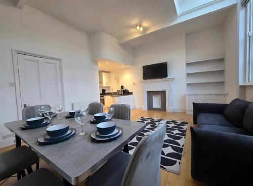 Elegant 2 Bedroom Apartment in Knightsbridge, Londyn (zdjęcie 9)