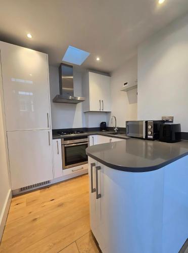 Elegant 2 Bedroom Apartment in Knightsbridge, Londyn (zdjęcie 3)