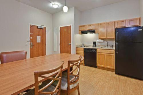 Konyha, Candlewood Suites Terre Haute By IHG in Terre Haute (IN)