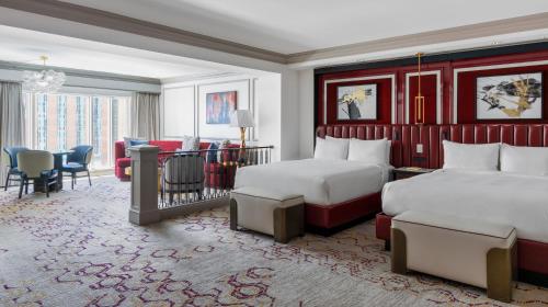 Newly Remodeled Premium Two Queen Suite