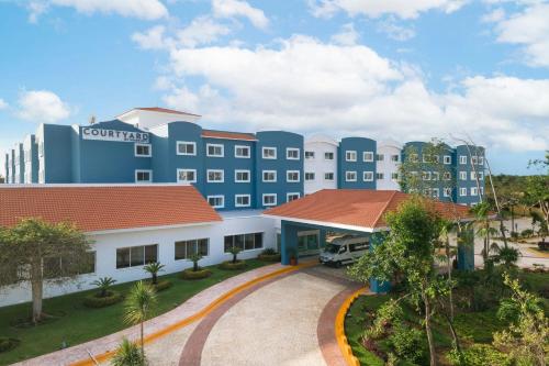Courtyard by Marriott Cancun Airport, Cancún