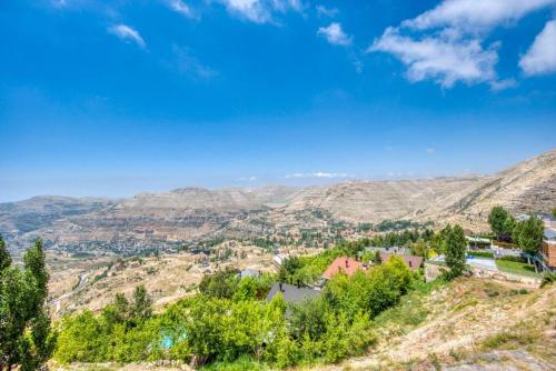 Ближайшие достопримечательности, Gin - Duplex 3-BR Chalet in Mzaar in Фарайя-Мзаар-Кфардебьян