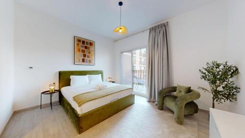 Vacationer Holiday Homes l Upgraded 1 Bedroom l near Circle Mall in JVC, Dubai (photo 4)