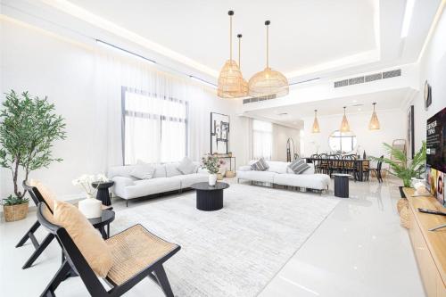 入口, Al Bandar Luxury Villa with private pool - Al Dana Island Fujairah in 查伊拉城中心