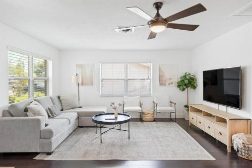Heated Pool, 10min from Beach, Lux 3Br 2Ba, Coco Cabana in Seminole (FL)