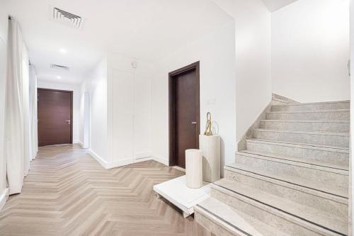 Montagne 1 Luxury Villa 4 BR - Al Dana Island Fujairah in Fujairah Beach