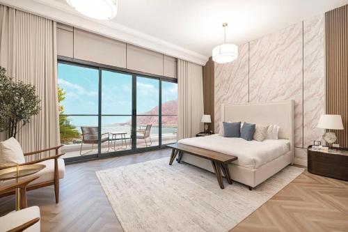 Montagne 1 Luxury Villa 4 BR - Al Dana Island Fujairah in Fujairah Beach