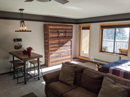 Slopeside 2789 by Summit County Mountain Retreats