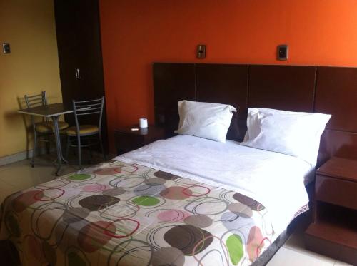 Hostal Emporio Pizarro