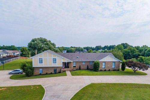 Magnolia, Clarksville