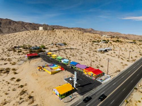 9 Palms Inn - main image