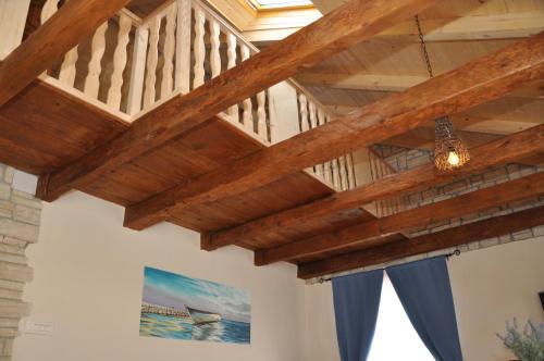 Rustic Apartment Mariva