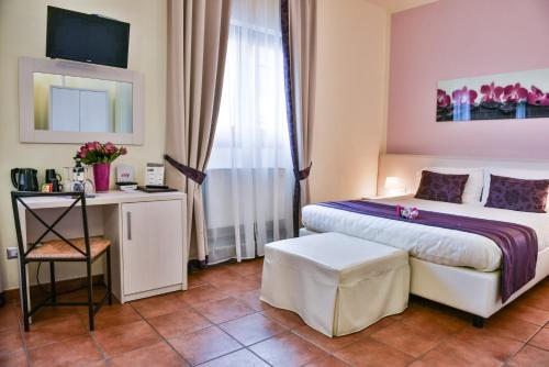 Hotel Bella Firenze Room Type - Family Room