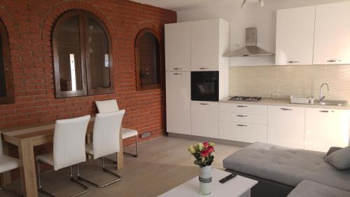 設施, Apartments and room Suza in 塞尼