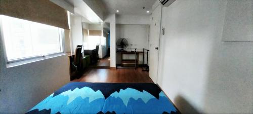 2 BR loft-type condo Fort Victoria, Manila (fotografie 4)
