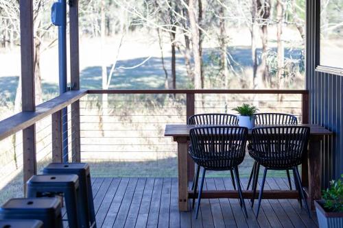 Gumtop - Luxury Farmhouse Cabin in Boonah