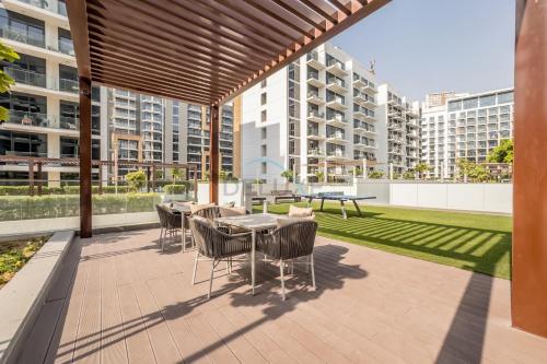 Close to Meydan Racecourse and Ras Al Khor Wildlife Sanctuary, And a Quick Drive to Downtown Dubai and the Iconic Burj Khalifa - Azizi Riviera 44, Meydan by Deluxe Holiday Homes, Dubai (foto 7)