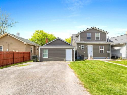 7Mi Louisville Pet-Friendly Home in นิวอัลบานี (IN)