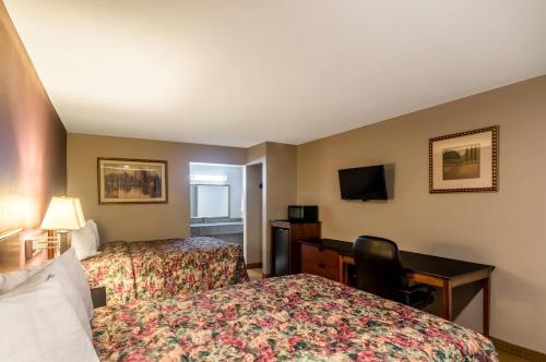 Rodeway Inn Arlington - image 9