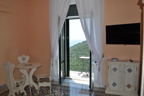 villa verde sul mare