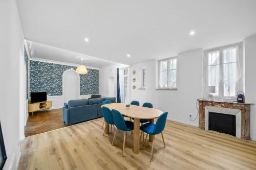 Charme & confort avec extérieur privatif en ville, Digione (foto 4)