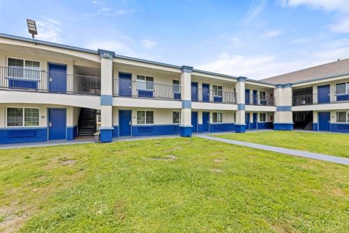 Days Inn by Wyndham McKinney in McKinney, USA