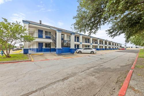 Days Inn by Wyndham McKinney in McKinney, USA