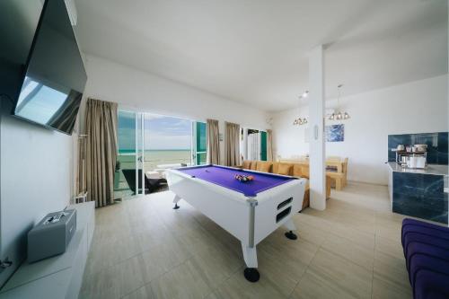 Phaladise Beach Villa    at Phala Beach, Ban Chang - 공용 라운지/TV 시청 구역
